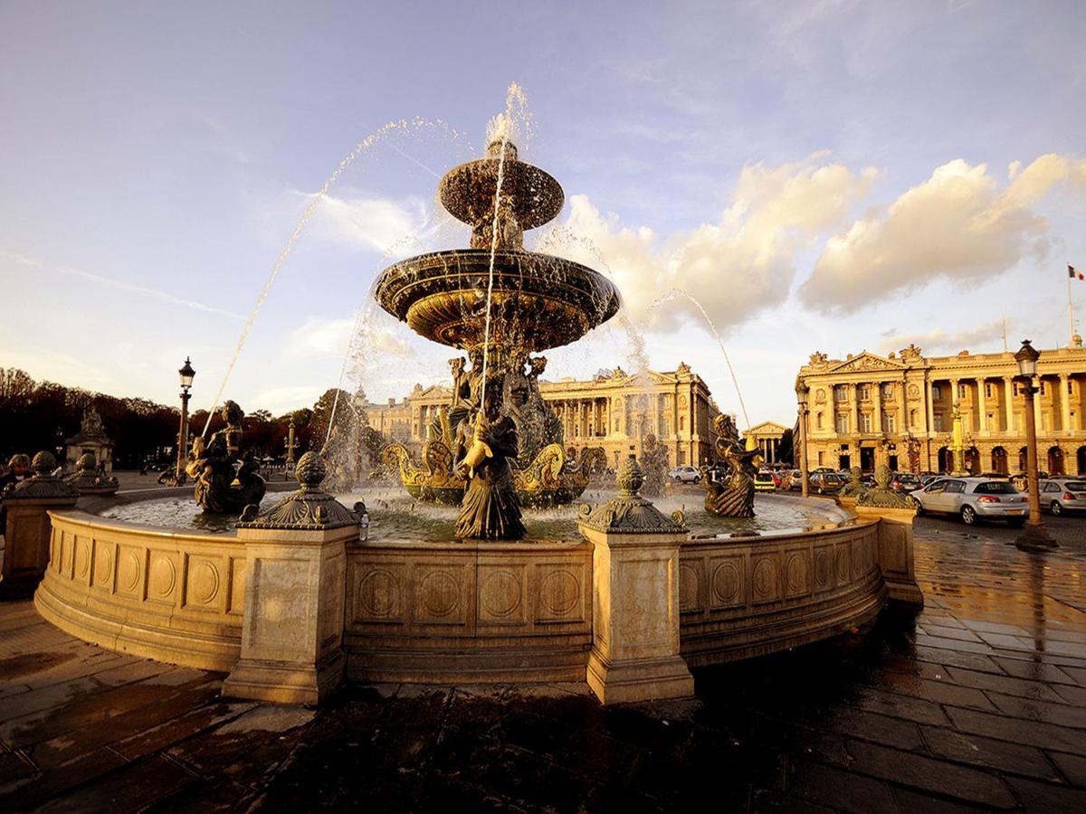 Champs Elysees Parigi Esterno foto